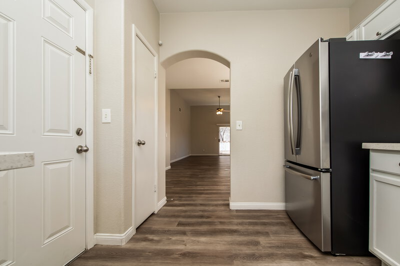 1,995/Mo, 7728 Donald Nelson Avenue Las Vegas, NV 89131 Kitchen View 2