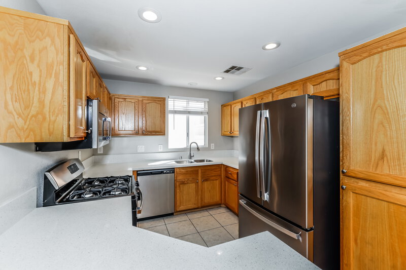 1,950/Mo, 7309 Bindweed Rd Las Vegas, NV 89113 Kitchen View