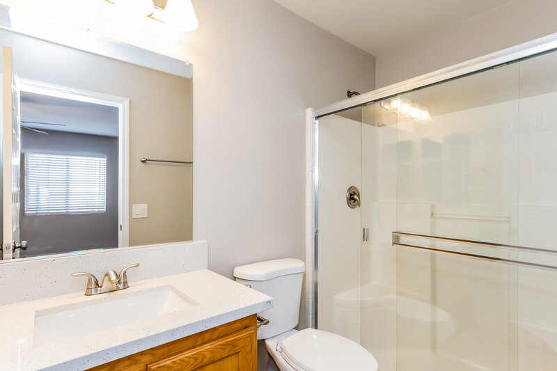 2,850/Mo, 7309 Bindweed Rd Las Vegas, NV 89113 Main Bathroom View