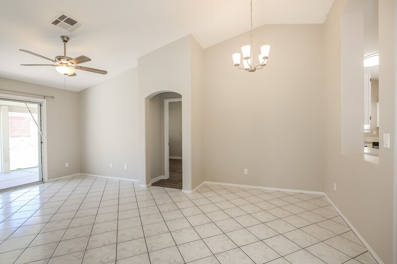 2,105/Mo, 3633 Nairobi Ln North Las Vegas, NV 89032 Dining Room View 2