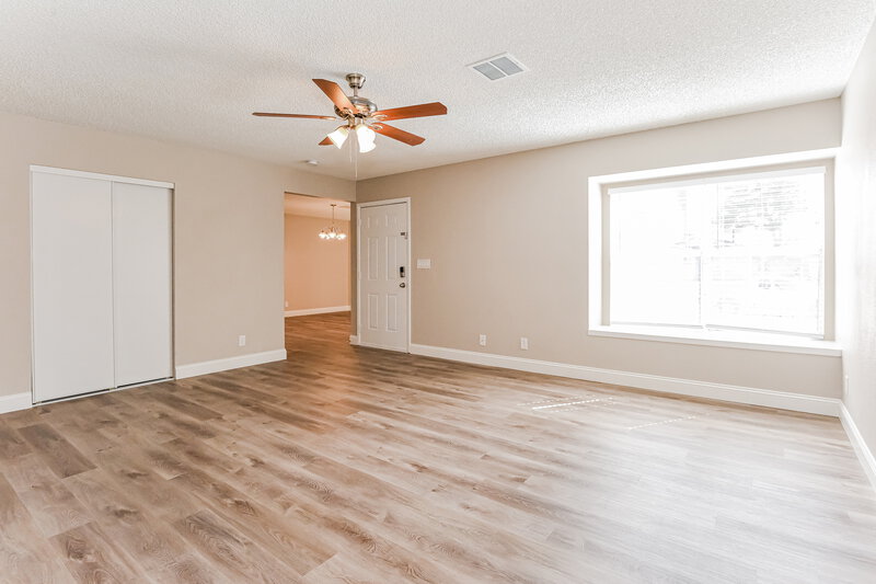 1,895/Mo, 523 Grimsby Ave Henderson, NV 89014 Living Room View