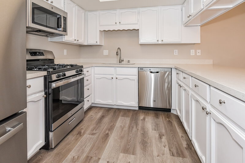 1,895/Mo, 523 Grimsby Ave Henderson, NV 89014 Kitchen View