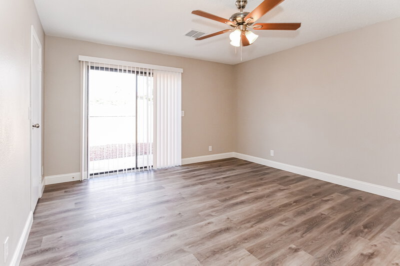 1,895/Mo, 523 Grimsby Ave Henderson, NV 89014 Main Bedroom View