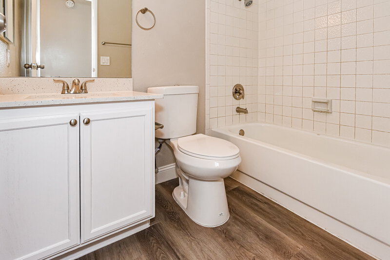 1,895/Mo, 523 Grimsby Ave Henderson, NV 89014 Bathroom View