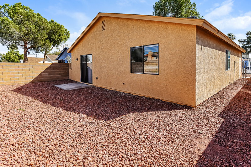 1,895/Mo, 523 Grimsby Ave Henderson, NV 89014 Rear View