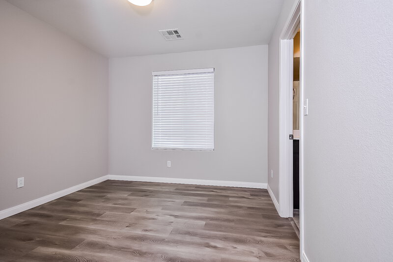 2,275/Mo, 10541 W Gilmore Ave Las Vegas, NV 89129 Misc View 13