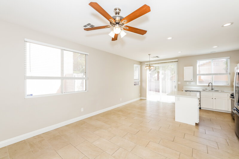 2,130/Mo, 486 Kirkstone Way Las Vegas, NV 89123 Family Room View 2