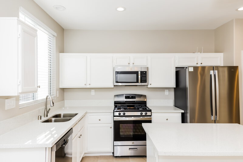 2,425/Mo, 486 Kirkstone Way Las Vegas, NV 89123 Kitchen View 2