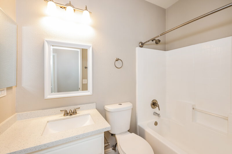 2,130/Mo, 486 Kirkstone Way Las Vegas, NV 89123 Bathroom View