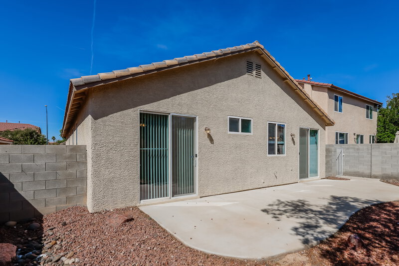 2,130/Mo, 486 Kirkstone Way Las Vegas, NV 89123 Rear View