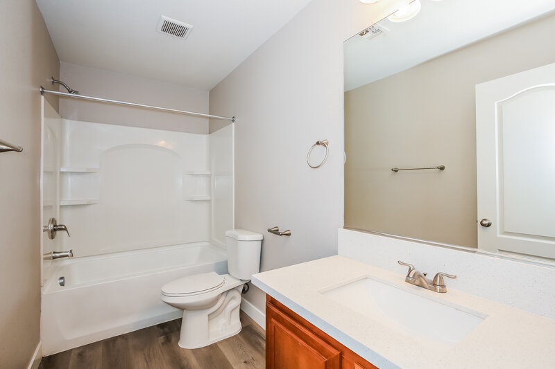 2,045/Mo, 7249 Huckaby Ave Las Vegas, NV 89179 Bathroom View