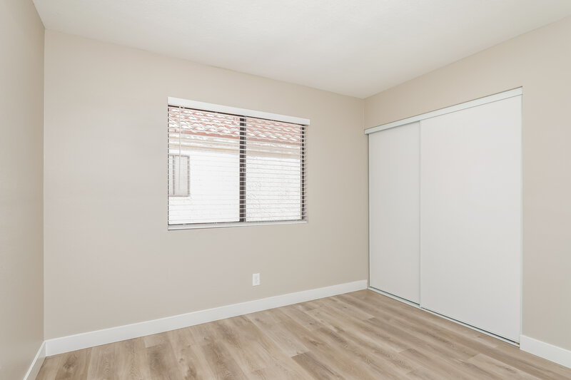 2,200/Mo, 2071 Club Crest Way Henderson, NV 89014 Bedroom View 3