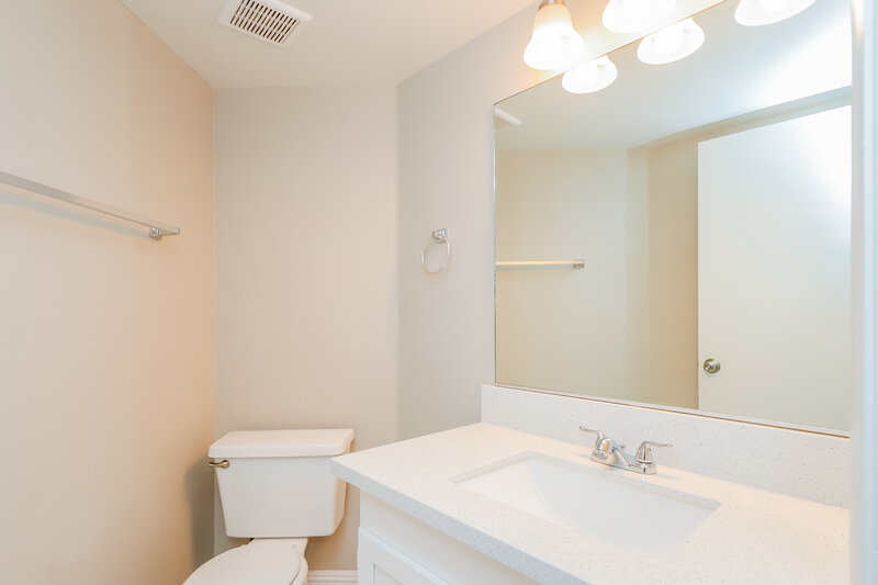 2,200/Mo, 2071 Club Crest Way Henderson, NV 89014 Bathroom View 2