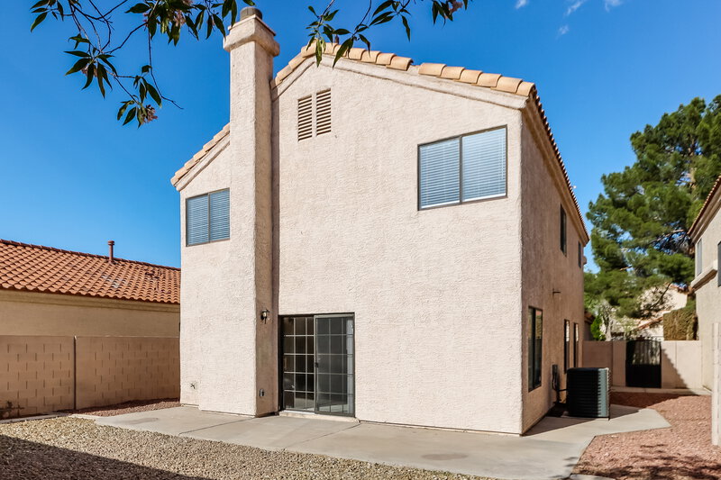 2,200/Mo, 2071 Club Crest Way Henderson, NV 89014 Rear View
