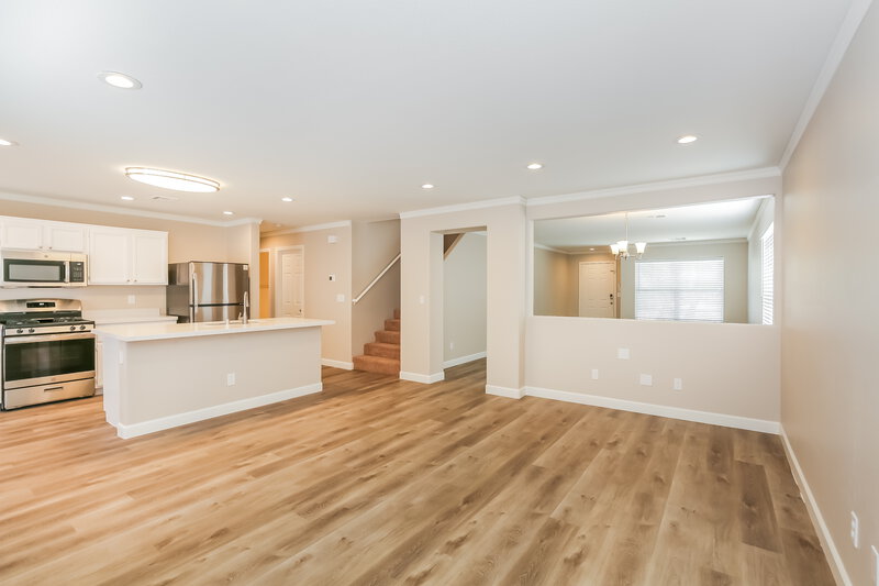 2,560/Mo, 326 Hopedale Ave North Las Vegas, NV 89032 Dining Room View 2