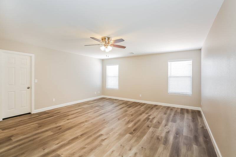 2,560/Mo, 326 Hopedale Ave North Las Vegas, NV 89032 Main Bedroom View