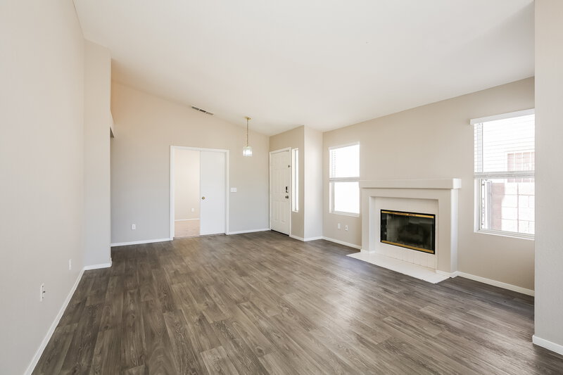 1,980/Mo, 1724 Villa Vista Way Las Vegas, NV 89128 Living Room View
