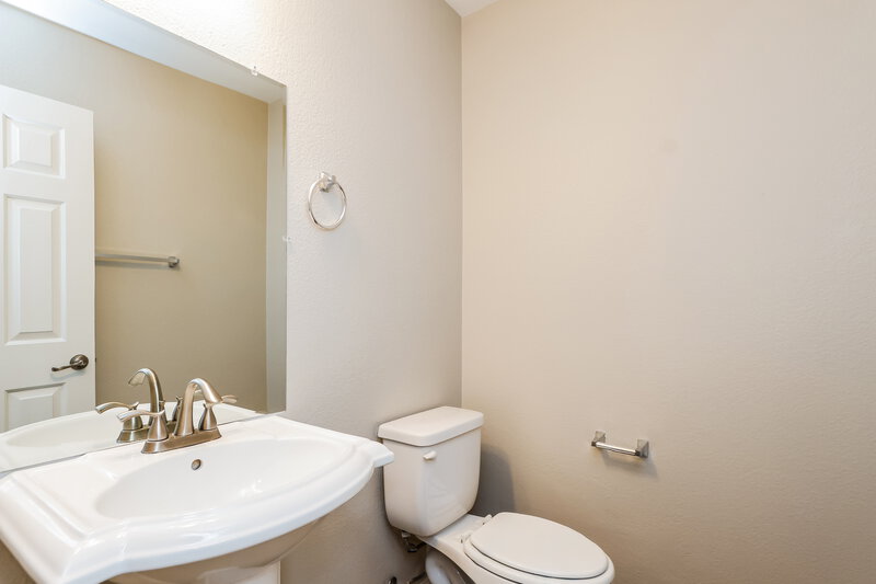 2,055/Mo, 604 Sumatra Pl Henderson, NV 89011 Bathroom View 2