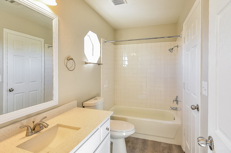 2,745/Mo, 8716 Texas Bronco Ave Las Vegas, NV 89129 Bathroom View