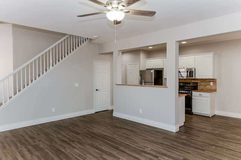 2,970/Mo, 595 Marlberry Pl Henderson, NV 89015 Living Room View 2