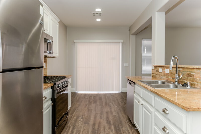 2,970/Mo, 595 Marlberry Pl Henderson, NV 89015 Kitchen View