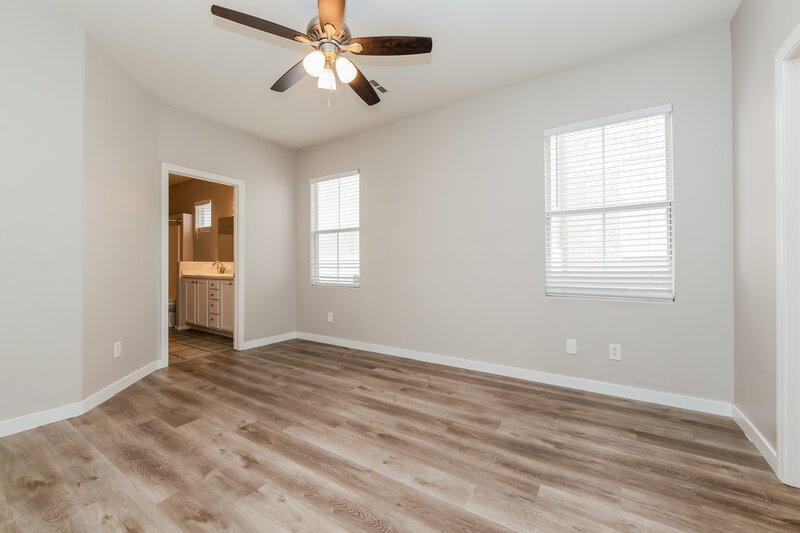 2,085/Mo, 9436 Plover Falls Ave Las Vegas, NV 89149 Main Bedroom View 3