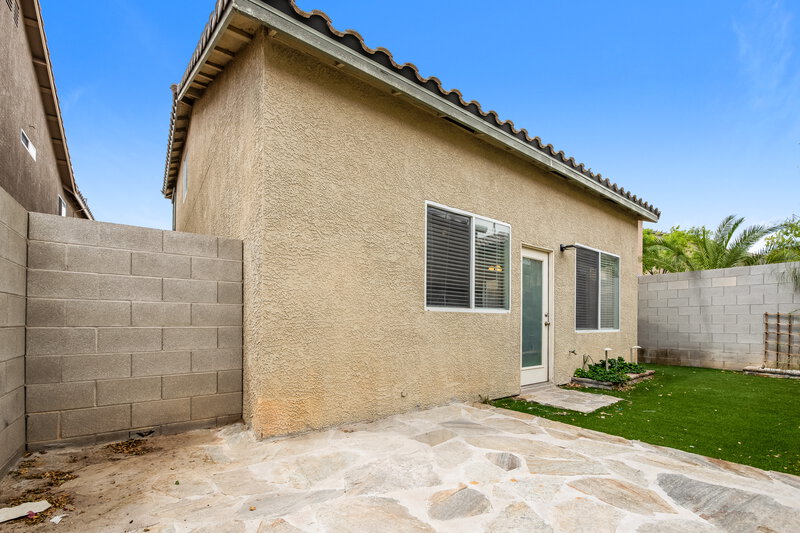 2,085/Mo, 9436 Plover Falls Ave Las Vegas, NV 89149 Rear View