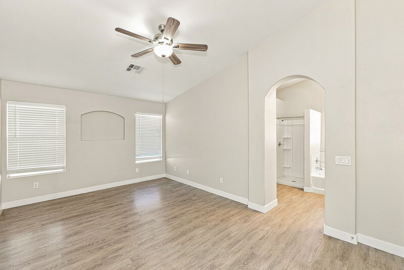 2,110/Mo, 922 Strider Dr Henderson, NV 89015 Primary Bedroom View