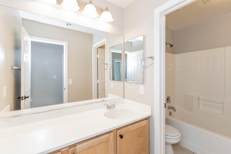 2,020/Mo, 561 Fork Mesa Ct Henderson, NV 89015 Bathroom View