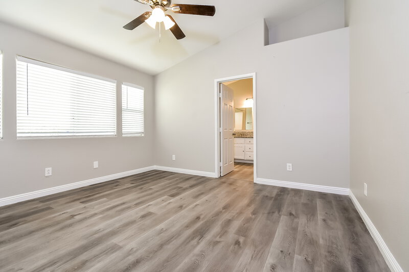 2,870/Mo, 3921 Marble Mountain St Las Vegas, NV 89129 Main Bedroom View