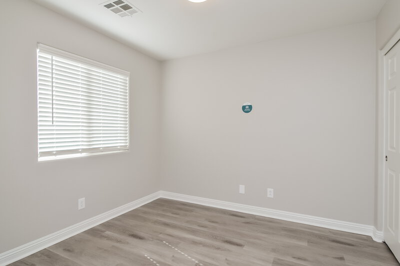2,900/Mo, 9253 Millikan Ave Las Vegas, NV 89148 Main Bedroom View 2