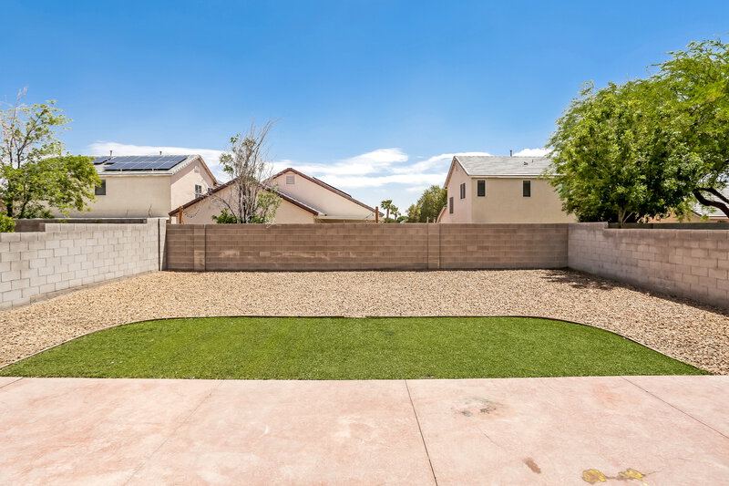 2,125/Mo, 5412 Whisper Bluff St North Las Vegas, NV 89031 Rear View 2