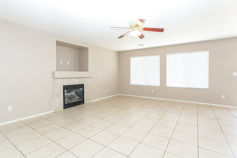 2,185/Mo, 4671 Thackerville Ave Las Vegas, NV 89139 Living Room View