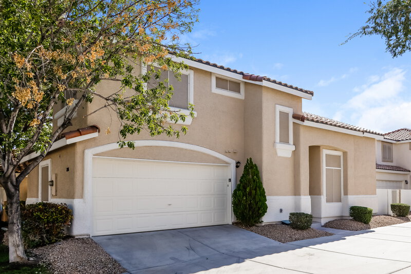 2,920/Mo, 2385 Cliffwood Dr Henderson, NV 89074 Front View