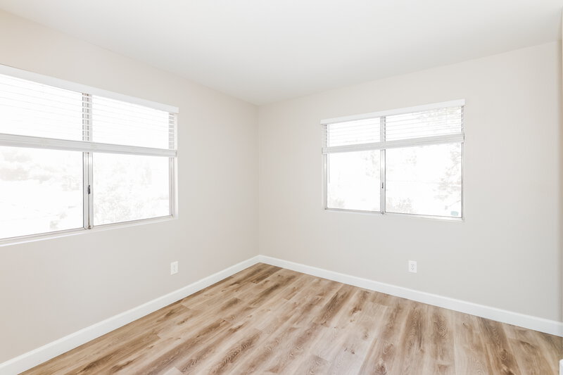 2,125/Mo, 2385 Cliffwood Dr Henderson, NV 89074 Bedroom View 2