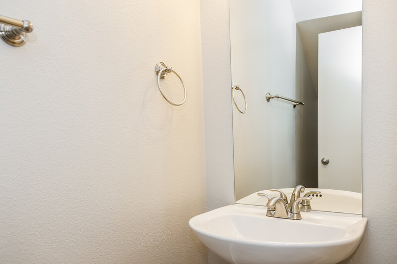 2,920/Mo, 2385 Cliffwood Dr Henderson, NV 89074 Bathroom View 2