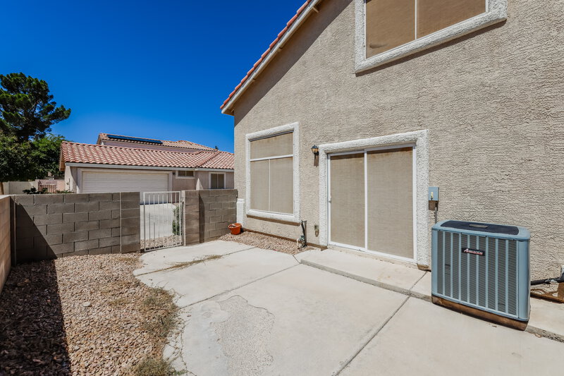 2,125/Mo, 2385 Cliffwood Dr Henderson, NV 89074 Rear View