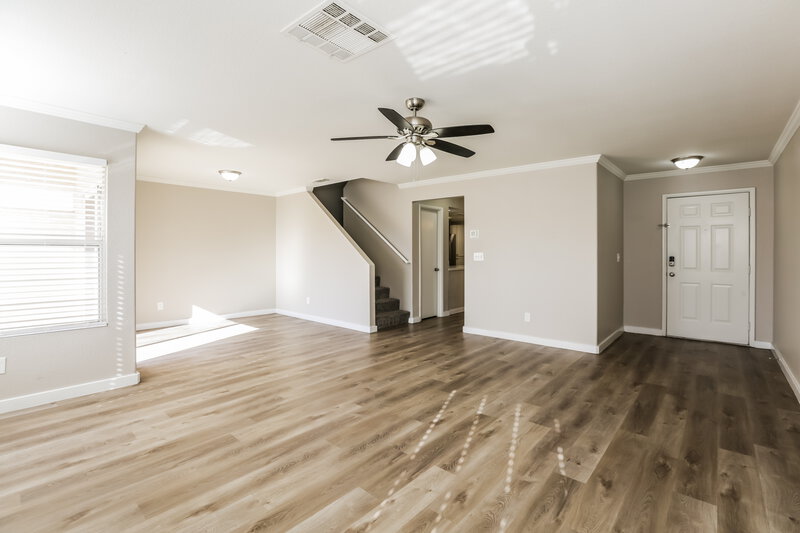 2,080/Mo, 6373 Rose Tree Ln Las Vegas, NV 89156 Living Room View 2