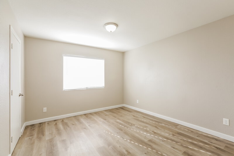 2,080/Mo, 6373 Rose Tree Ln Las Vegas, NV 89156 Bedroom View