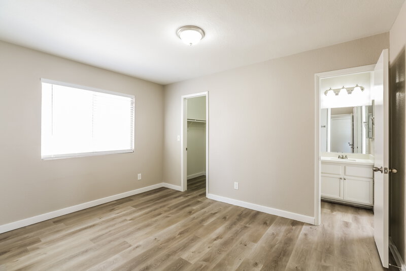 2,080/Mo, 6373 Rose Tree Ln Las Vegas, NV 89156 Bedroom View 3