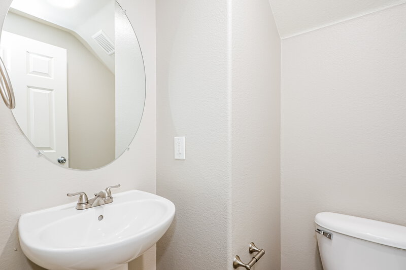 2,900/Mo, 857 Shining Rose Pl Henderson, NV 89052 Bathroom View