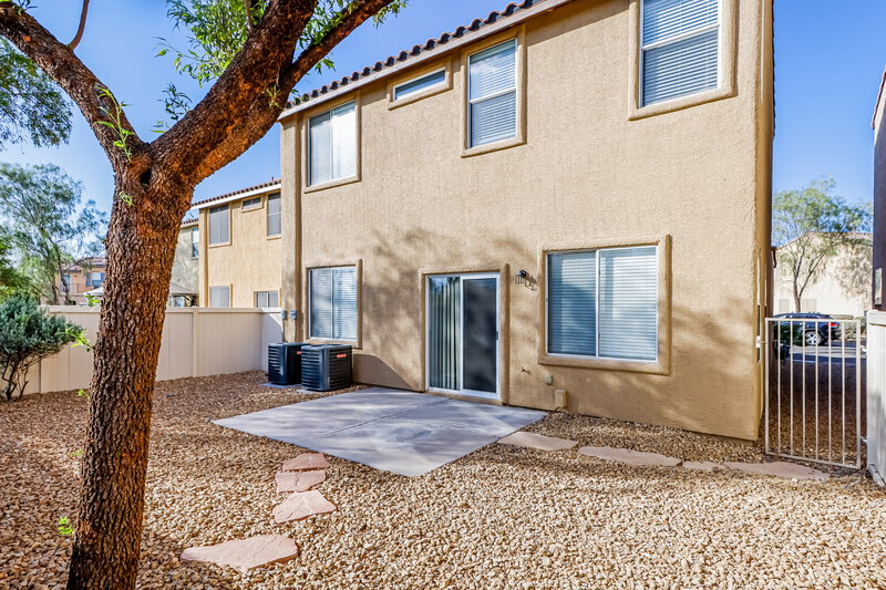 2,900/Mo, 857 Shining Rose Pl Henderson, NV 89052 Rear View