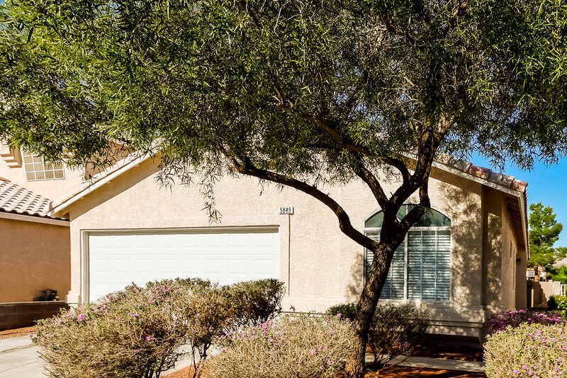 1,990/Mo, 5849 Sleepy Spruce St Las Vegas, NV 89113 Front View