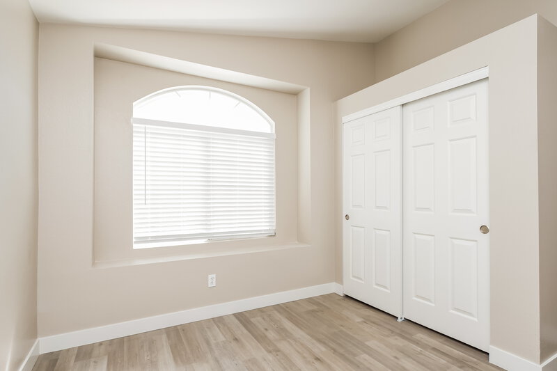 1,990/Mo, 5849 Sleepy Spruce St Las Vegas, NV 89113 Bedroom View 2