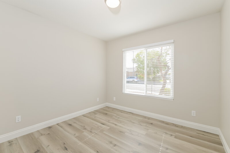 2,180/Mo, 736 Saratoga Springs St Henderson, NV 89015 Bedroom View 3
