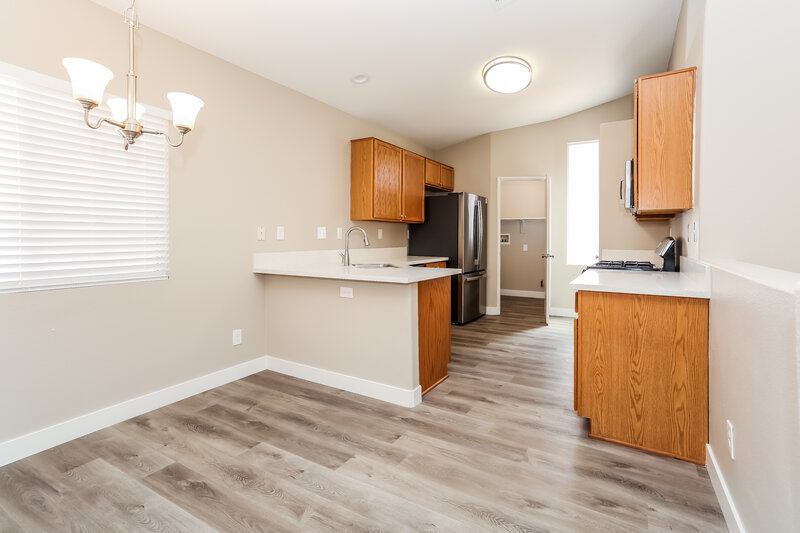 2,860/Mo, 3009 Saddle Hills Ct North Las Vegas, NV 89031 Dining Room View