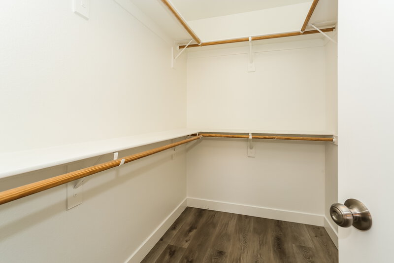 2,860/Mo, 3009 Saddle Hills Ct North Las Vegas, NV 89031 Walk In Closet View