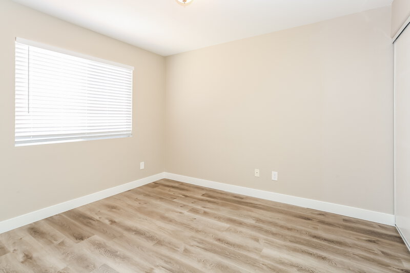 2,860/Mo, 3009 Saddle Hills Ct North Las Vegas, NV 89031 Bedroom View 2