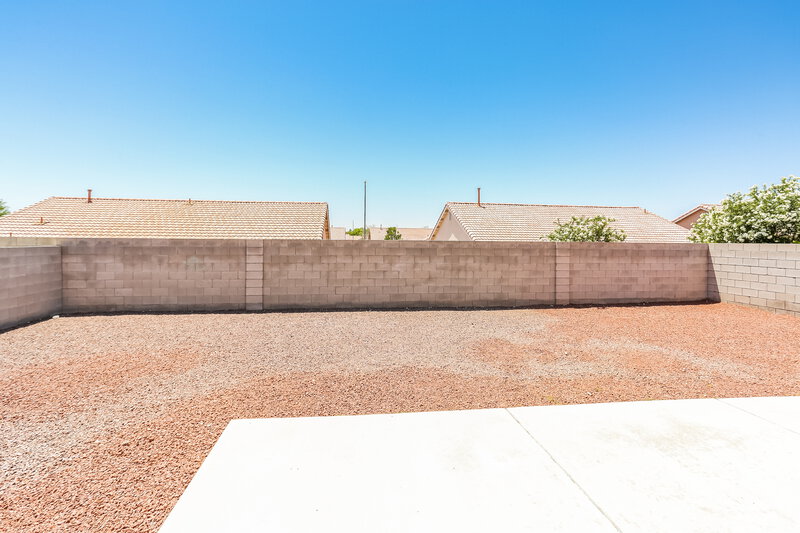 2,860/Mo, 3009 Saddle Hills Ct North Las Vegas, NV 89031 Patio View