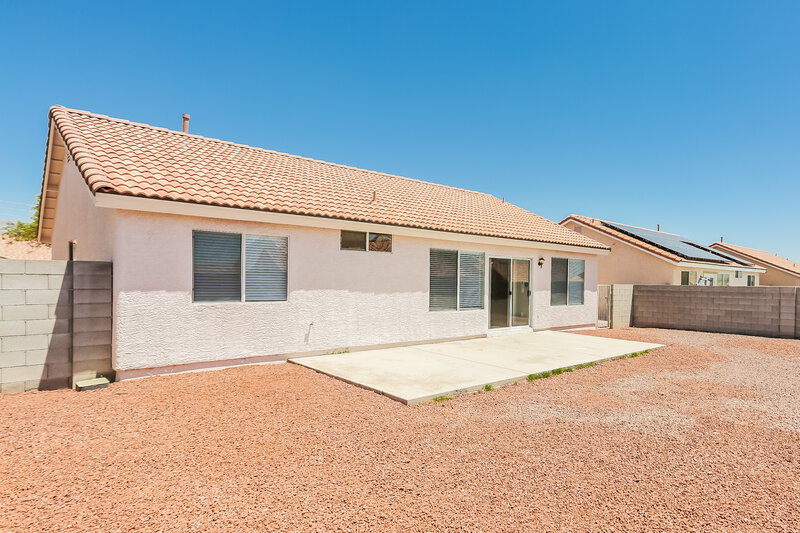 2,860/Mo, 3009 Saddle Hills Ct North Las Vegas, NV 89031 Rear View 2